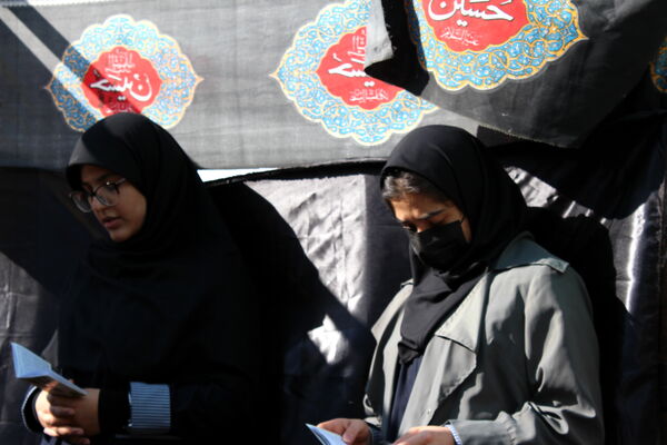 توزیع آش نذری ایام فاطمیه در دبیرستان سردار شهید قاسم سلیمانی