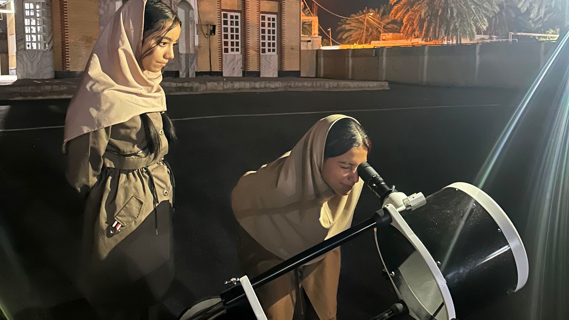 برگزاری اردوی علمی نجوم در دبیرستان پروین اعتصامی حاجی آباد