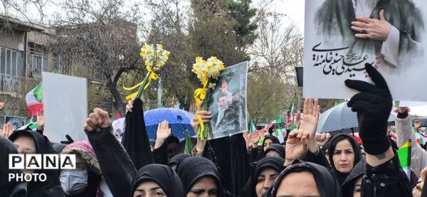 ما همه خونخواه پدر و گوش به فرمان پسر 