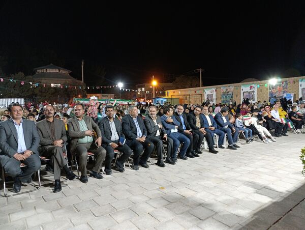 جشن بزرگ تقدیر از هفته دفاع مقدس درکنار نسل آینده ساز