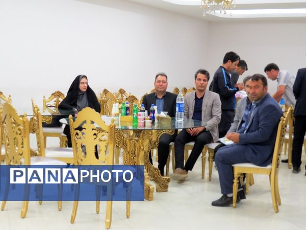 تقدیر از دانش‌آموزان استثنایی جشنواره ورزشی در بجنورد