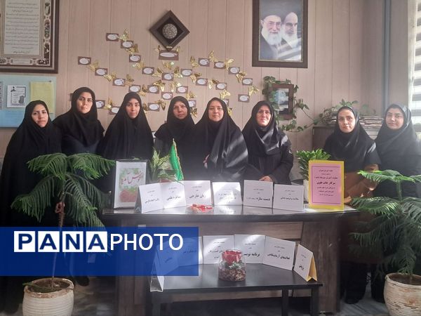 جلسه شورای دبیران مدرسه انیس خوش قدم ناحیه دو 