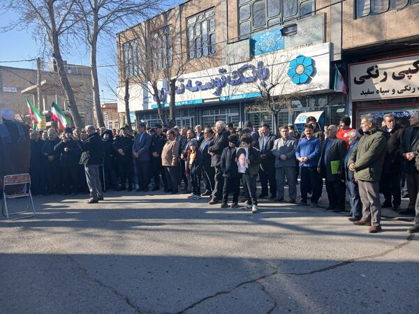 اتحاد مقدس با حضور فرهنگیان 