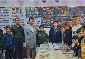  نمایشگاه مدرسه انقلاب در دبیرستان متوسطه اول فردوسی