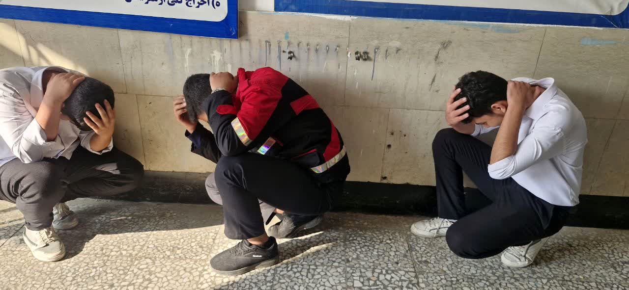 آژیر مانور زلزله در مدارس محمودآباد به صدا درآمد