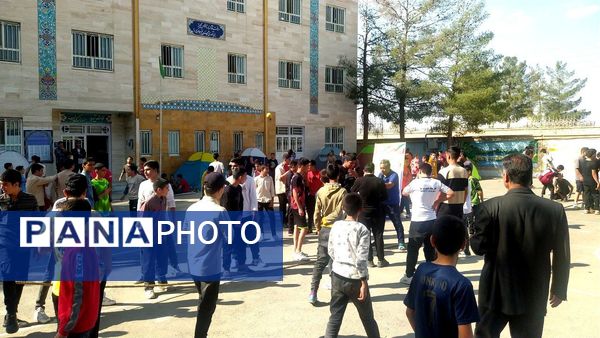 المپیاد درون مدرسه‌ای دبیرستان میثاق کاشمر 