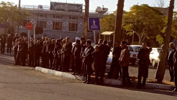 تشییع پیکر و خاکسپاری پدر شهید عجمی فدافن در گلزار شهدای روستای فدافن