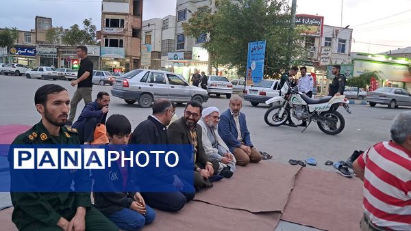 جشن ولادت پیامبر اکرم (ص) و امام جعفر صادق (ع) و گرامیداشت آغاز هفته دفاع مقدس در شهر آشخانه  