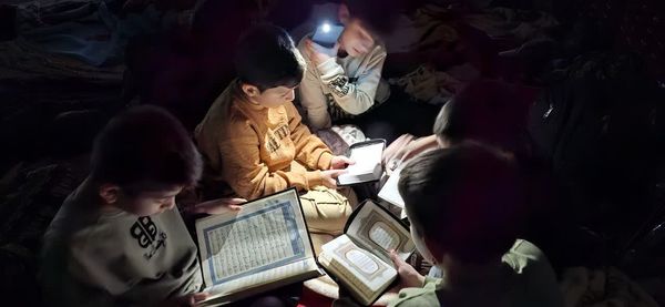 سحرگاه دانش‌آموزان معتکف 