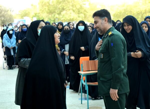 یادواره «لاله‌های روشن» در جم؛ بزرگداشت دانش‌آموز شهید حسین صافی در ریحانه‌النبی