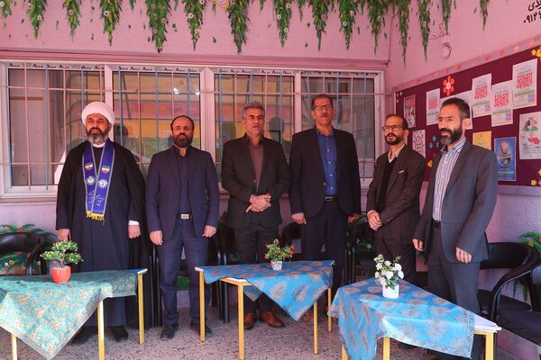 مراسم صبحگاه دبستان شاهد شهید سلطانی ناحیه یک کرج 