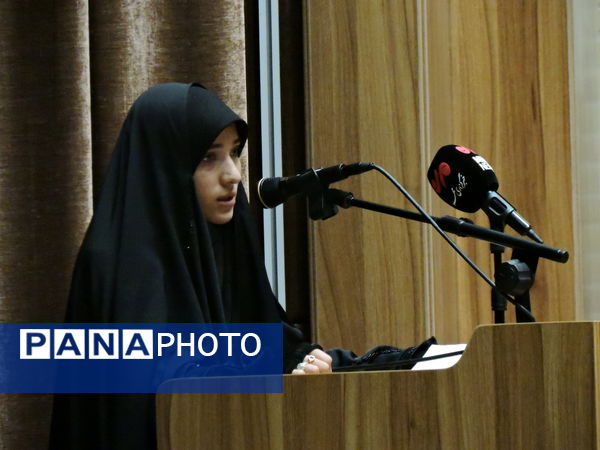 دیدار حجت‌الاسلام قمی با جمعی از دانش‌آموزان و نوجوانان استان یزد