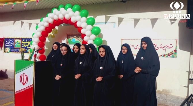طنین زنگ انقلاب در دبیرستان سما شهرستان گرمسار