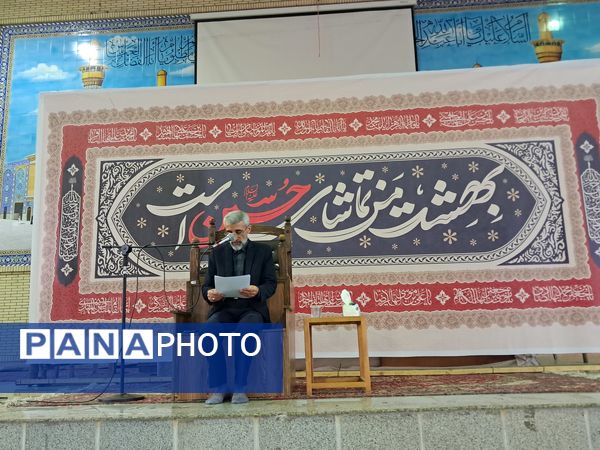 تکریم سلامت زائران اربعین در قائمشهر