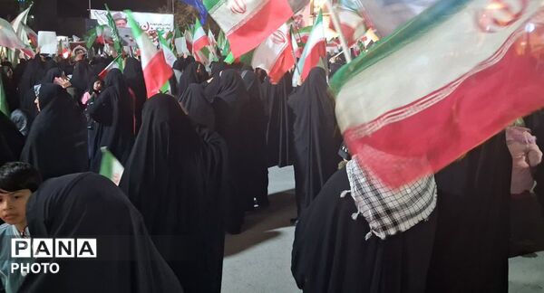 پیمانِ عشق در میان همهمه‌ خیابان های مشهد