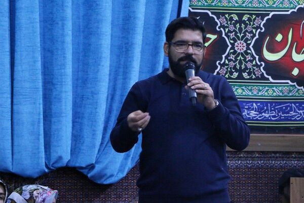شبِ خلوتِ دل‌ها، آغاز اعتکاف دانش‌آموزی صفادشت در مسجد اباصالح الهمدی