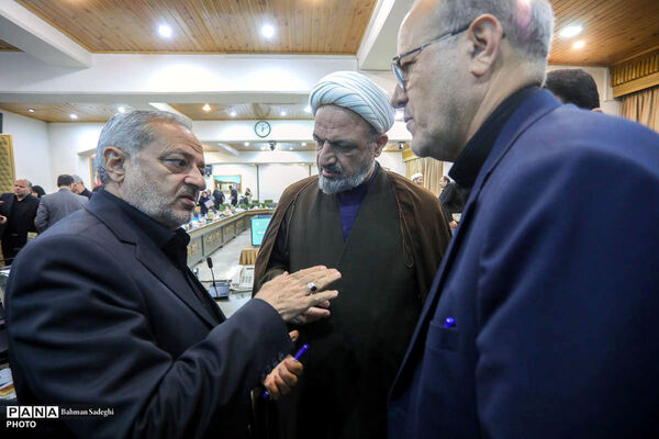 دیدار صمیمی وزیر آموزش و پرورش با اعضای کمیسیون فرهنگی مجلس شورای اسلامی