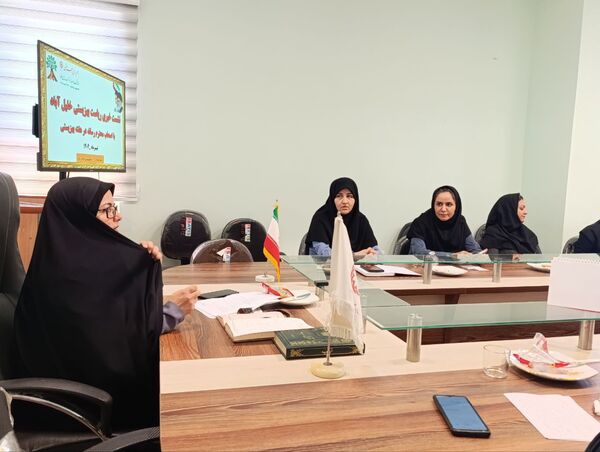 نشست خبری اصحاب رسانه با رییس اداره بهزیستی شهرستان خلیل آباد 