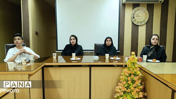 تجلیل از پژوهشگران برتر دانش‌آموزی در ششمین جشنواره علمی‌پژوهشی