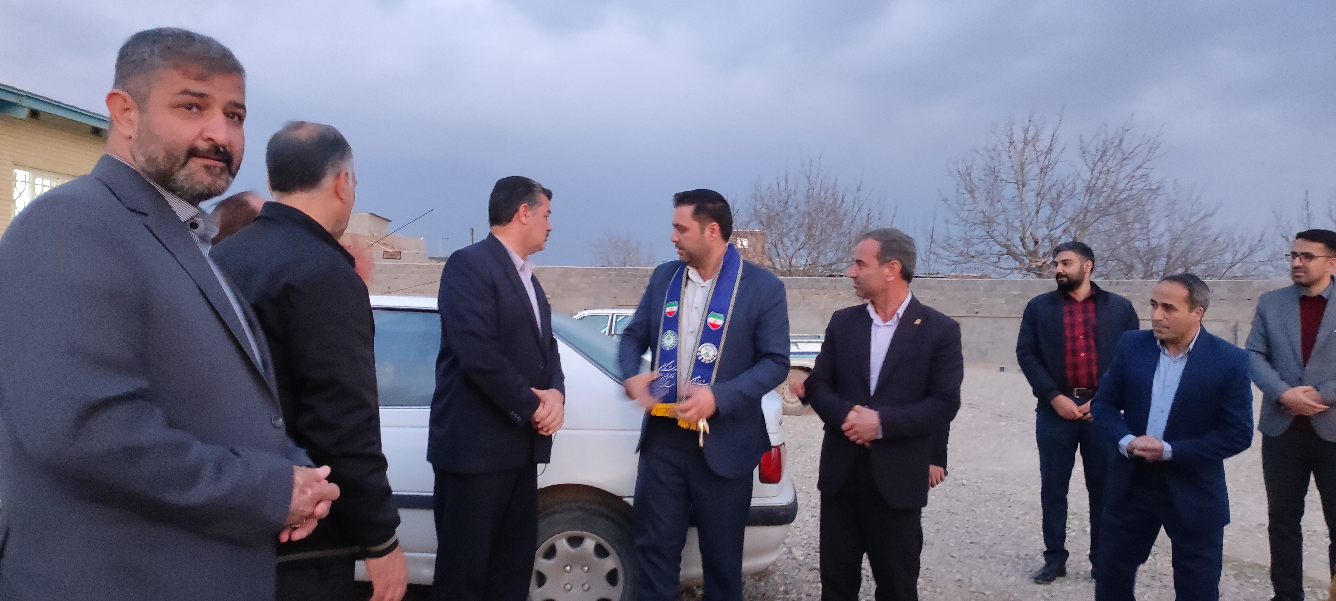 محفل انس با قرآن کریم در دبیرستان دخترانه شهدای زیارت 