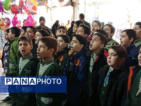 سرود خیابانی به‌مناسبت دهه فجر در کاشمر