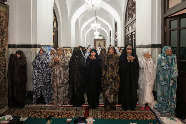 آیین معنوی اعتکاف در حرم مطهر رضوی- ۲