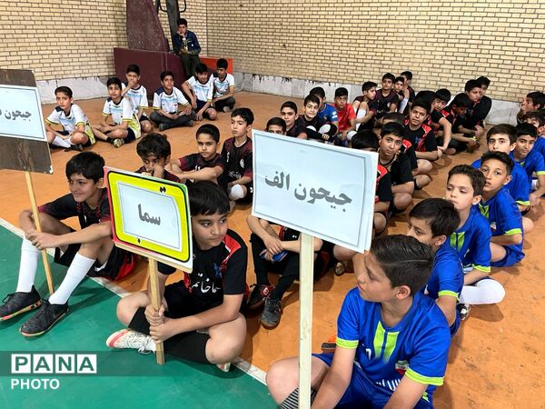 افتتاحیه مسابقات فوتسال جام اقتدار در خاتم 