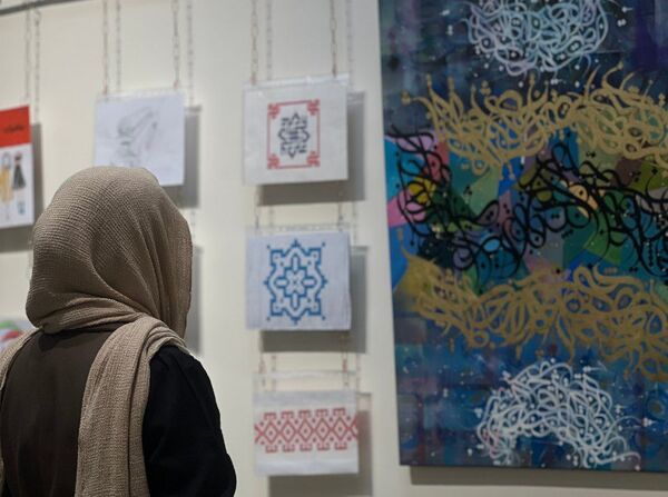 نمایشگاه پرسش مهر مدرسه قدسیه تبریز 
