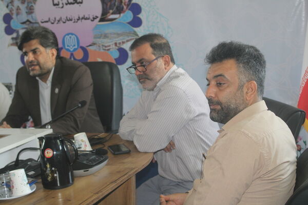 نشست خبری مدیرکل نوسازی مدارس استان بوشهر 