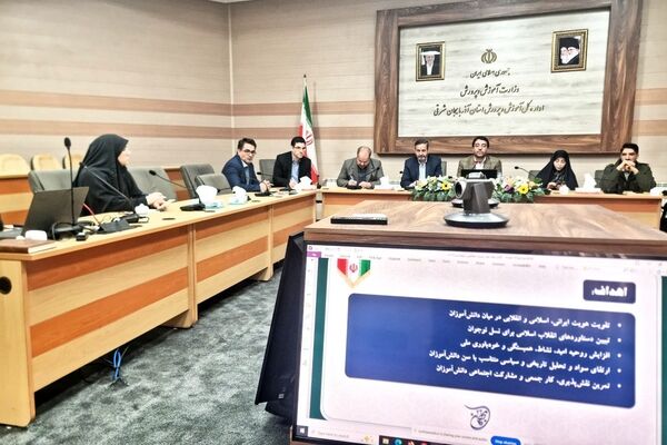 برنامه‌های دهه فجر دانش‌آموزمحور، مدرسه‌محور و تشکل‌محور در استان مورد تاکید است