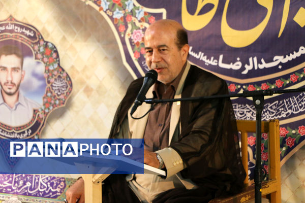 یادواره سادات شهید و چهلم شهدای خدمت در قم