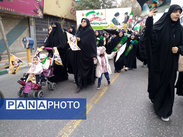 راهپیمایی 22 بهمن در قم -1