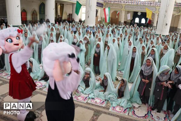 برگزاری جشن تکلیف دختران پایه سوم ابتدایی ابرکوه 