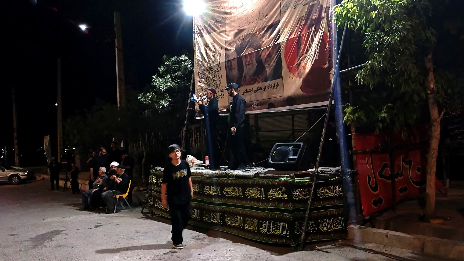 از سوگ حسین(ع) تا عزاداری رهبر شهید انقلاب در آیین وحدت‌آفرین مسجد آزادگان