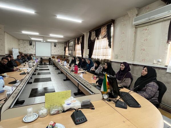 جلسه ارزیابان شناسایی معلمان نمونه شهرستان قدس