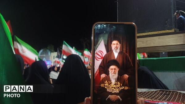 مردمی از جنس نور