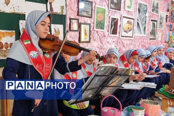 افتتاحیه جشنواره فرهنگی هنری ماها در دبستان قدر بهارستان۲