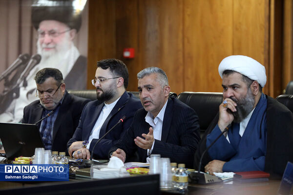 نشست مشترک مرکز پژوهش‌های مجلس شورای اسلامی و معاونان و مدیران امور مجلس وزارتخانه ها