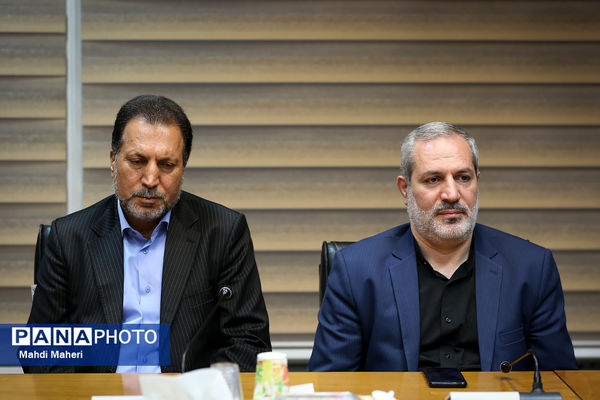 اولین نشست صمیمی وزیر آموزش و پرورش دولت چهاردهم با اعضای شورای معاونان