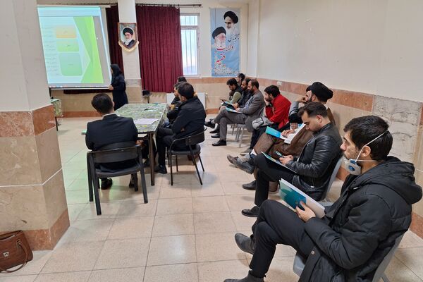 کارگاه توانمندسازی دبیران درس تفکر و سبک زندگی در پردیس
