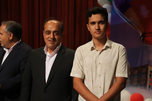 آیین نکوداشت منتخبین مرحله استانی چهل و سومین دوره مسابقات فرهنگی و هنری فردا