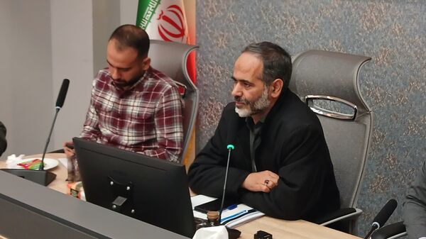 دیدار دانشجویان دانشگاه آزاد با نماینده مجلس شورای اسلامی در کرج 