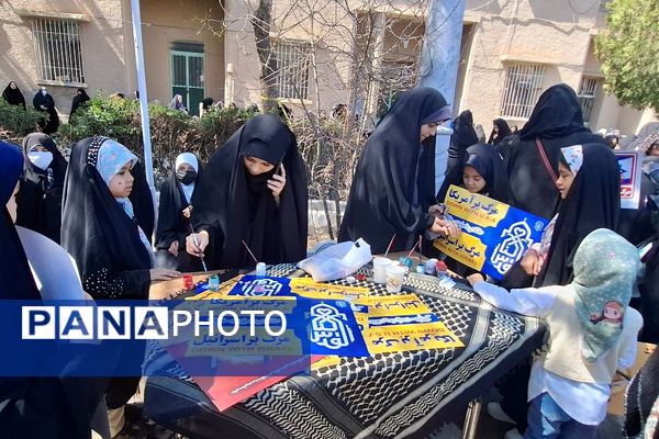 حضور پرشور مردم در راهپیمایی روز قدس در فریمان