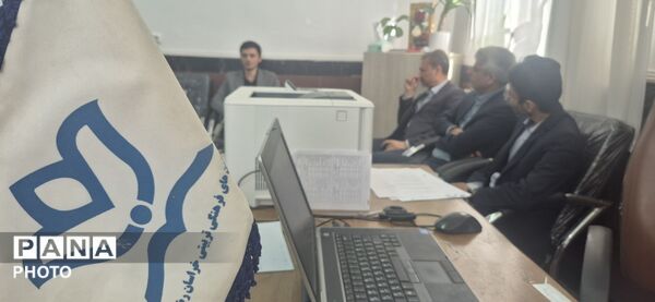 دیدار مدیر آموزش و پرورش کاشمر با مدیران و کارکنان کانونهای فرهنگی تربیتی کاشمر