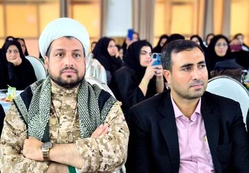 عنبرآباد؛ صحنه تجلیل از مقام معلم بود 