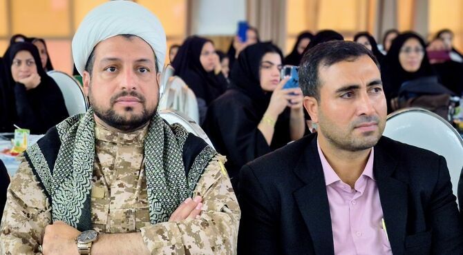 عنبرآباد؛ صحنه تجلیل از مقام معلم بود 
