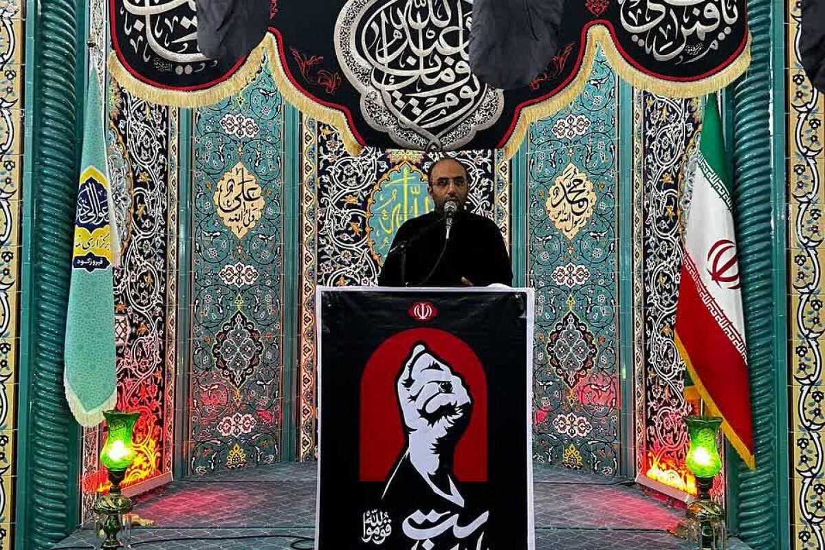 فیروزکوه در «جمعه انتقام»؛ میثاق مردم با خون شهیدان در مصلی نماز جمعه