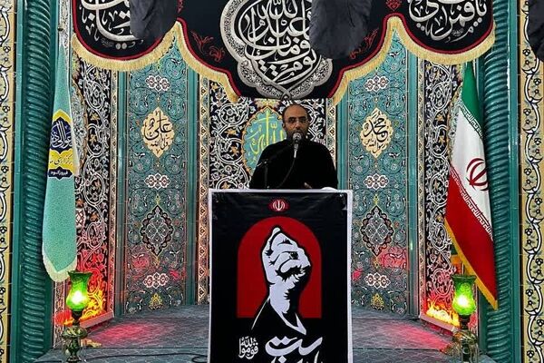 فیروزکوه در «جمعه انتقام»؛ میثاق مردم با خون شهیدان در مصلی نماز جمعه