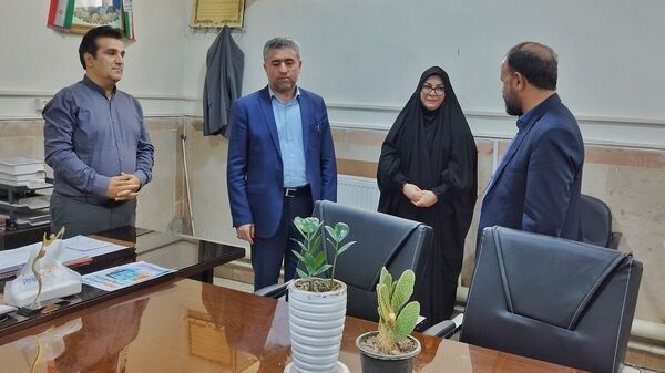 بازدید معاون پرورشی و فرهنگی البرز از پروژه مهر تا افتتاح مرکز مشاوره و بیعت با شهدا