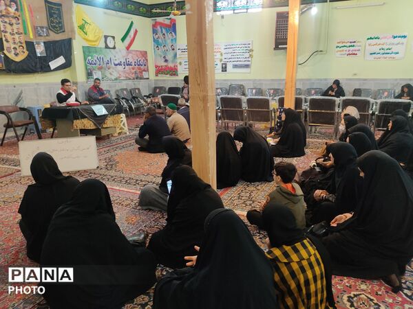کلاس های هلال احمر در مسجد ابوالفضلی نیشابور 